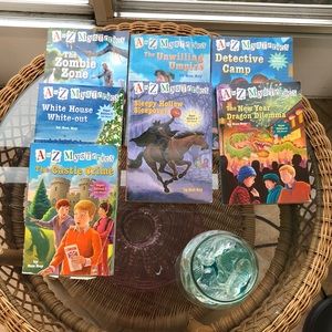 A to Z mysteries paperback,  7 books